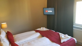 City Hotel