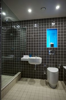 Clayton Hotel Chiswick