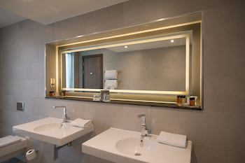 Clayton Hotel Chiswick