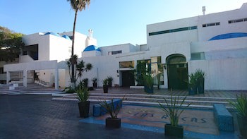 Las Rocas Resort And Spa