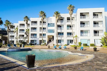Las Rocas Resort And Spa