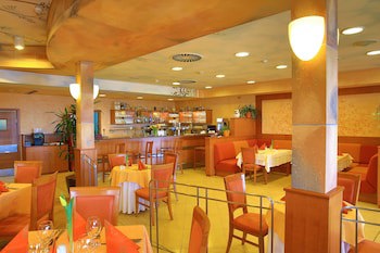 Primavera Hotel & Congress Centre