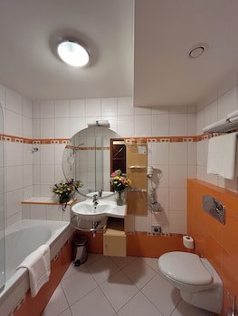 Primavera Hotel & Congress Centre