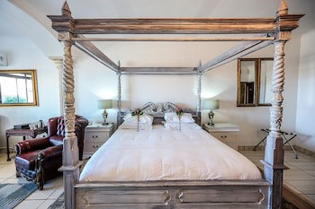 Misty Waves Boutique Hotel