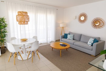 Marina Club Suite Hotel