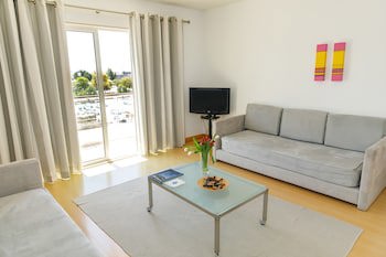 Marina Club Suite Hotel