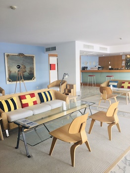 Marina Club Suite Hotel