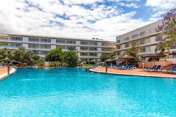Marina Club Suite Hotel