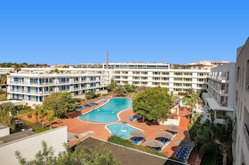 Marina Club Suite Hotel