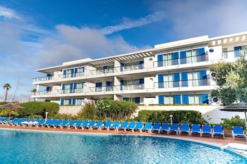 Marina Club Suite Hotel