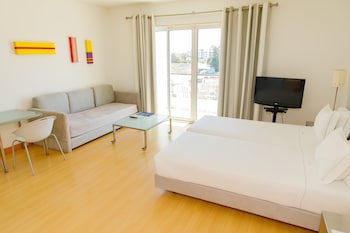 Marina Club Suite Hotel