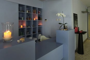 Marina Club Suite Hotel