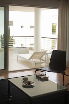 Marina Club Suite Hotel