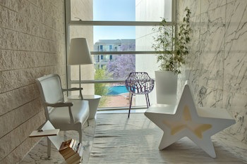 Marina Club Suite Hotel