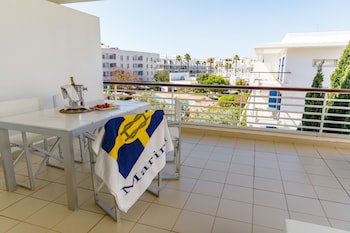 Marina Club Suite Hotel