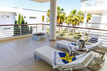 Marina Club Suite Hotel