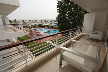 Marina Club Suite Hotel