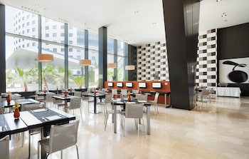 Hotel Ilunion Aqua 3