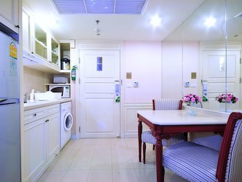 Centre Point Sukhumvit 10