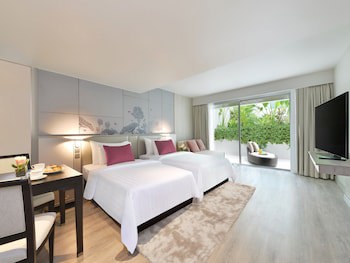 Centre Point Sukhumvit 10