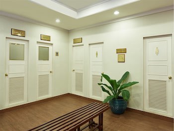 Centre Point Sukhumvit 10