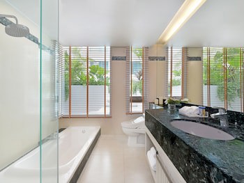 Centre Point Sukhumvit 10