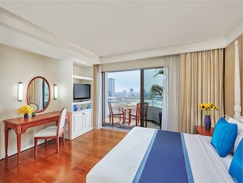 Centre Point Sukhumvit 10