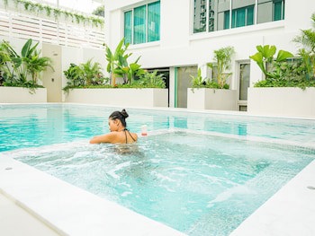 Centre Point Sukhumvit 10