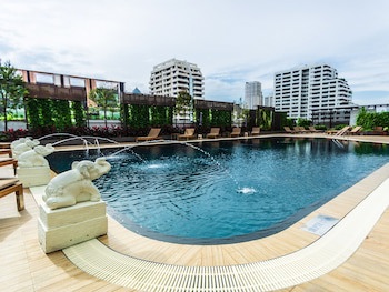Centre Point Sukhumvit 10