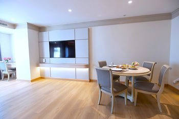 Centre Point Sukhumvit 10