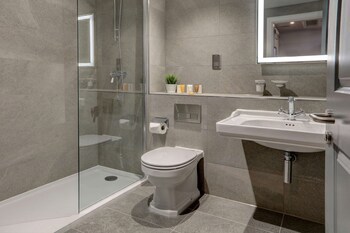 Best Western Plus Kenwick Park Hotel
