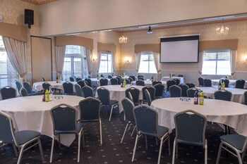 Best Western Plus Kenwick Park Hotel