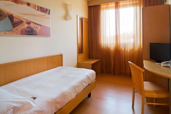 Montemezzi hotel fotoğrafı