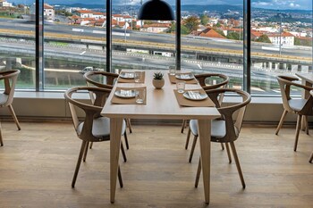 Ac Hotel Porto By Marriott