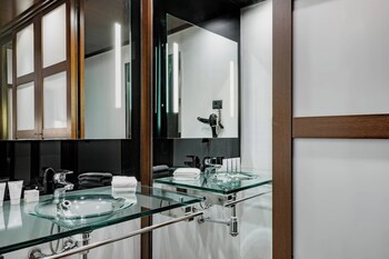 Ac Hotel Porto By Marriott