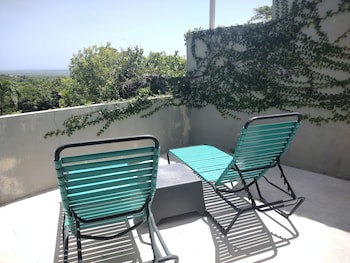 Hix Island House