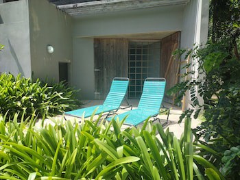 Hix Island House
