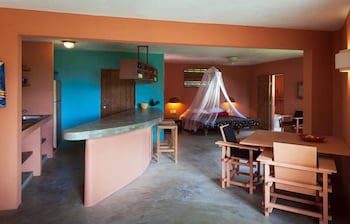 Hix Island House