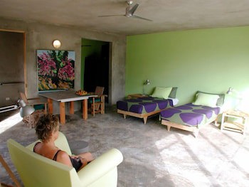 Hix Island House