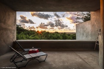 Hix Island House