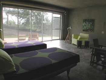 Hix Island House