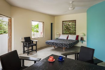 Hix Island House