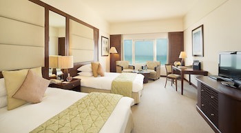 Danat Jebel Dhanna Resort