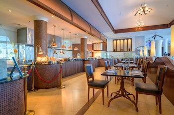 Danat Jebel Dhanna Resort