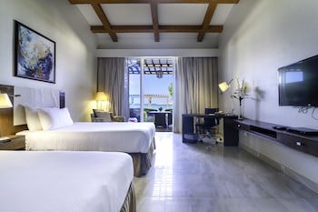 Danat Jebel Dhanna Resort