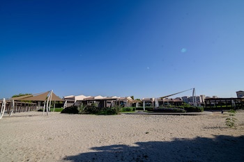 Danat Jebel Dhanna Resort