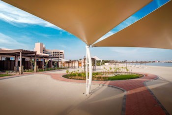 Danat Jebel Dhanna Resort