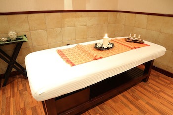 Danat Jebel Dhanna Resort
