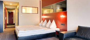 NOVINA HOTEL Herzogenaurach Herzo Base fotoğrafı