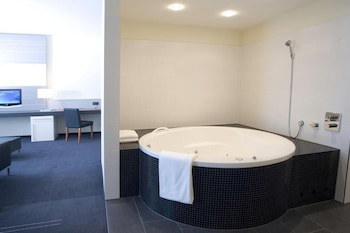 NOVINA HOTEL Herzogenaurach Herzo Base galeri fotoğrafı